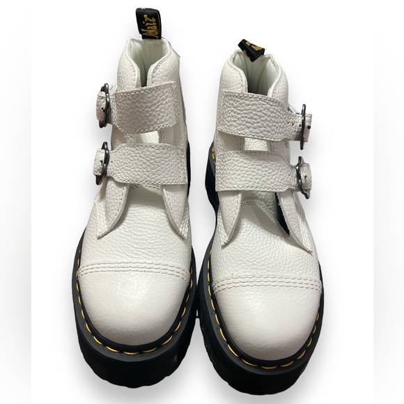 Doc Dr Martens Women's Devon Flower Buckle Platform Boots Sz 10 White Learther - Picture 2 of 11